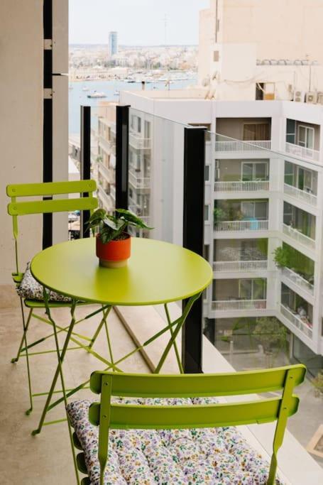 Sliema Mainstreet Designer Suite 5 Екстериор снимка