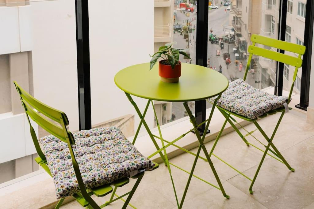 Sliema Mainstreet Designer Suite 5 Екстериор снимка